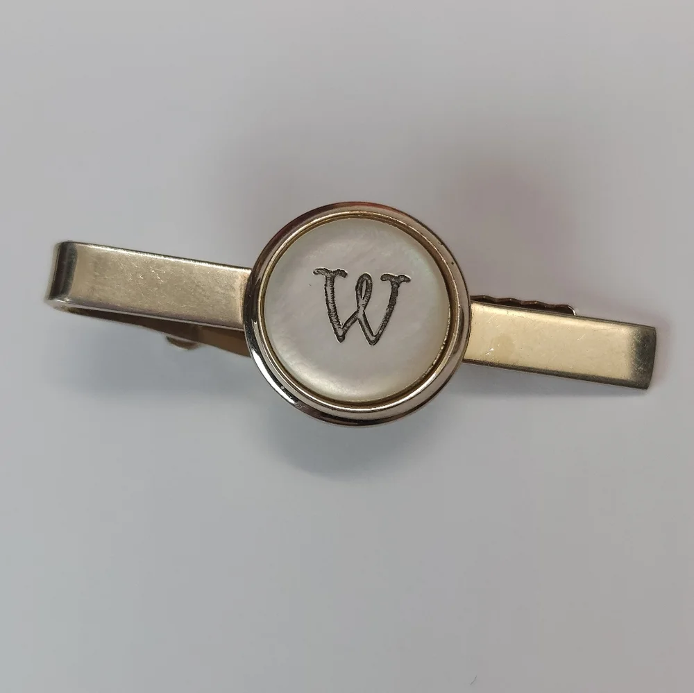 Vintage Mother of Pearl Letter W Monogram Gold Plate Cuff Links Tie Clip Set